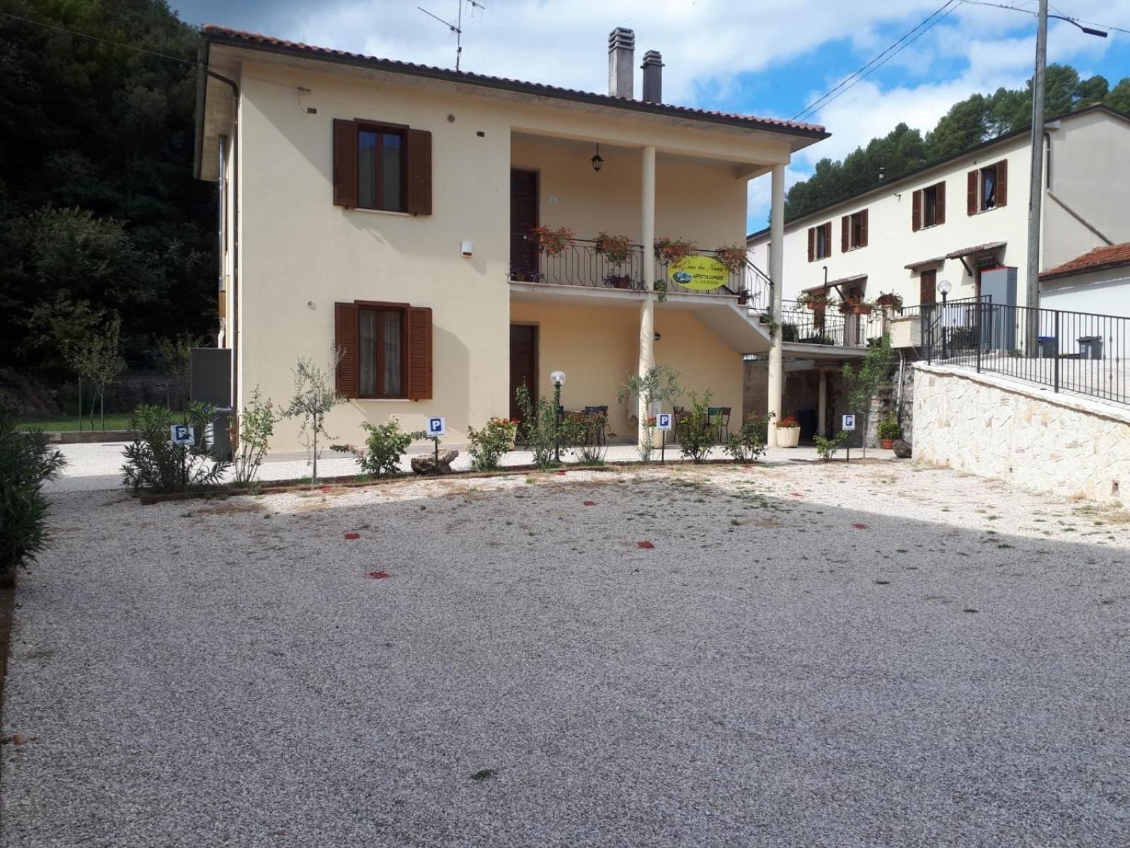 La Casa Dei Nonni Hotel Torre Orsina Exterior photo
